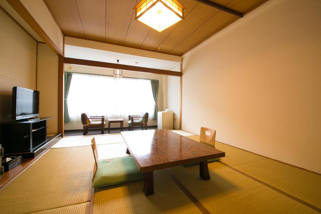 Hotel Kinosato Yamanoyu Kokonoe Zewnętrze zdjęcie